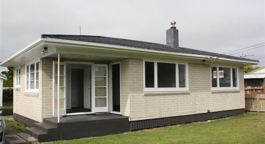  at 2 Vine Street, Mangere East, Manukau City, Auckland