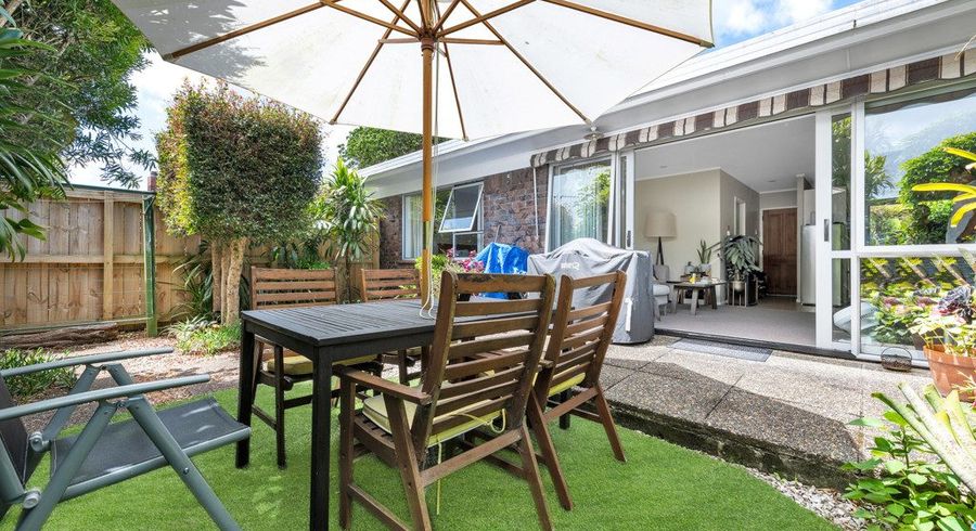  at 4/32 Cambrai Avenue, Mount Roskill, Auckland