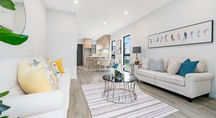  at 16 Papatahi Lane, Flat Bush, Manukau City, Auckland