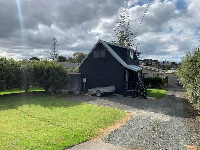  at 34 Holiday Road, Stanmore Bay, Whangaparāoa
