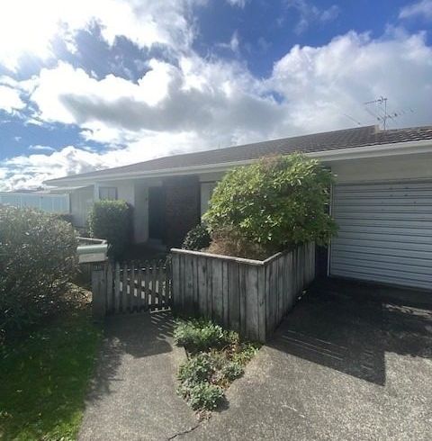  at 30 Oxford Street, Tawa, Wellington
