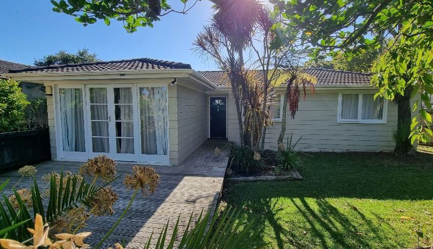  at Howick, Manukau City, Auckland