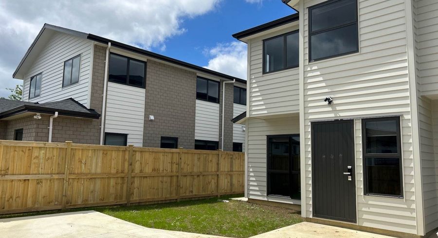  at 6B Cabello Place, Unsworth Heights, North Shore City, Auckland