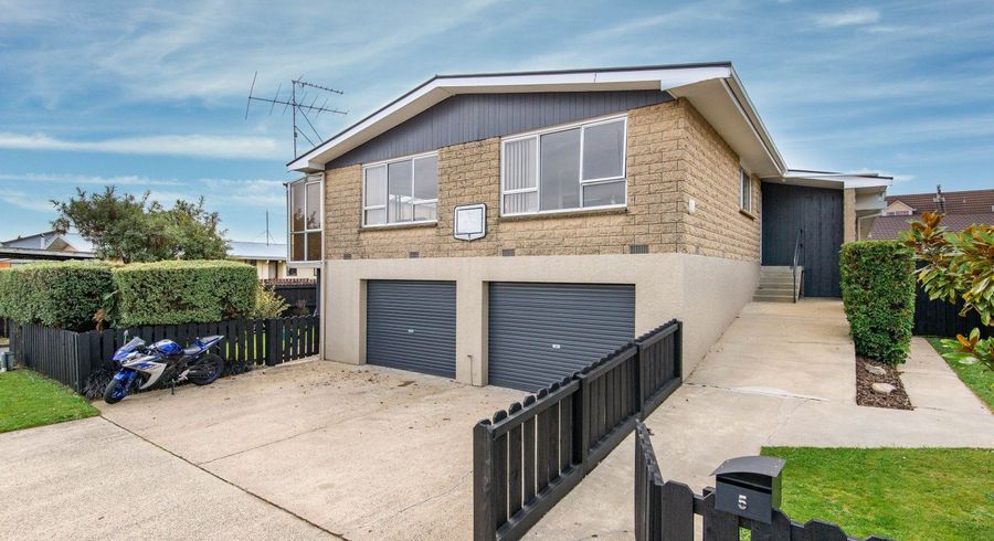  at 5 Cedar Crescent, Mosgiel, Dunedin, Otago