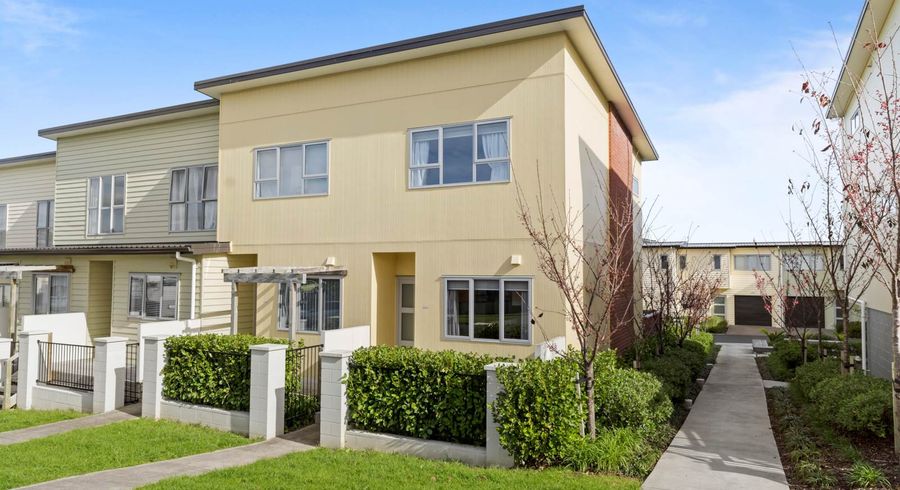  at 13/11 Ray Small Drive, Papakura, Auckland