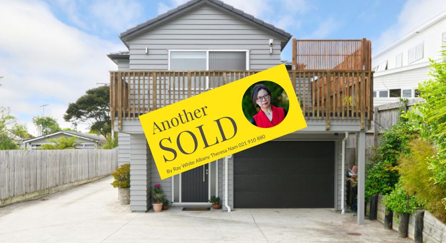  at 33B Lake Road, Northcote, Auckland