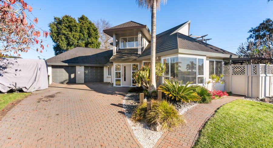 at 54 Rushgreen Avenue, Pahurehure, Papakura