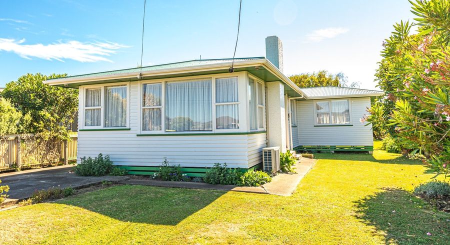  at 32 Surrey Road, Springvale, Whanganui