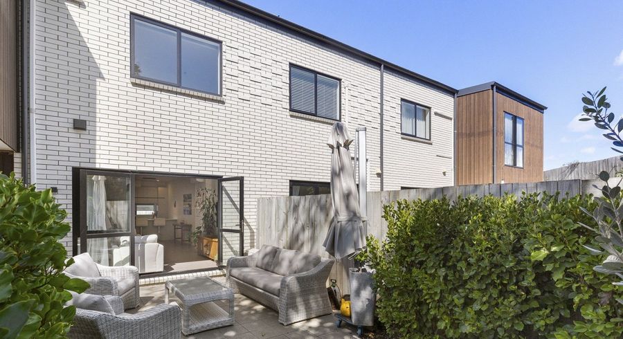  at 16 Kikorangi Lane, Mount Wellington, Auckland City, Auckland