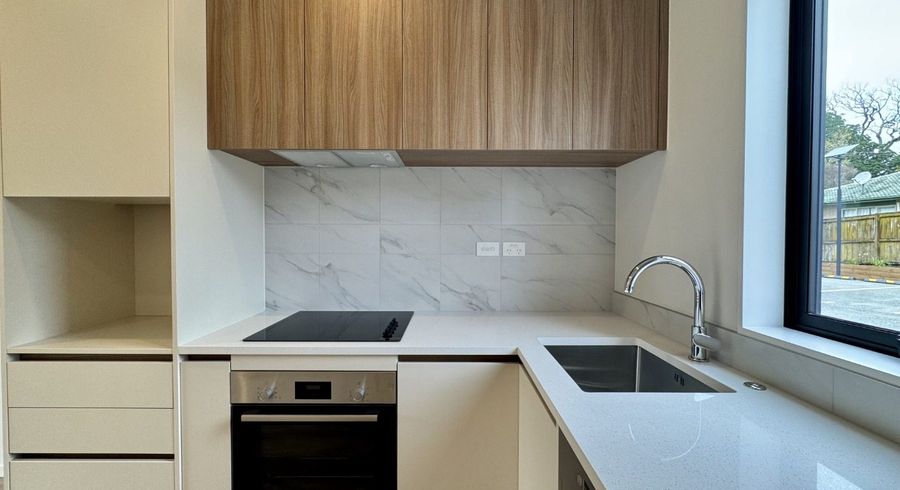  at 4/35 Crawford Avenue, Mangere Bridge, Manukau City, Auckland