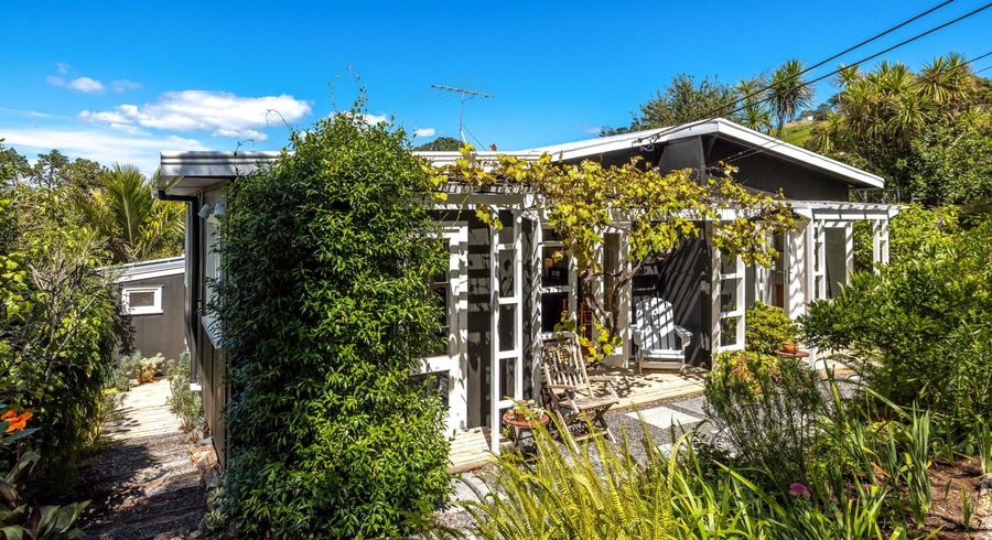  at 90 Hill Road, Palm Beach, Waiheke Island