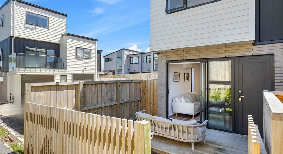  at 3/22 Coniston Avenue, Te Atatu South, Waitakere City, Auckland