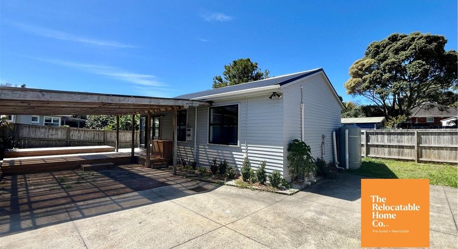  at Green Bay, Waitakere City, Auckland