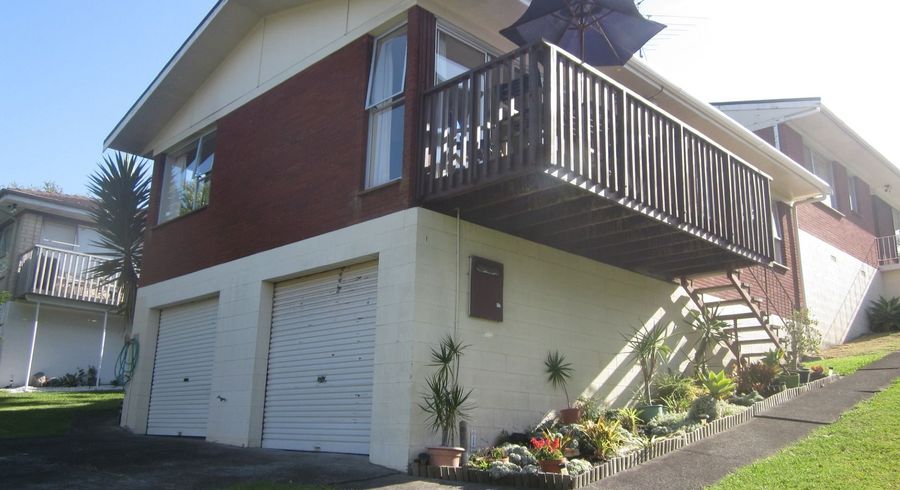  at 1/16 Kathleen Street, Totara Vale, North Shore City, Auckland