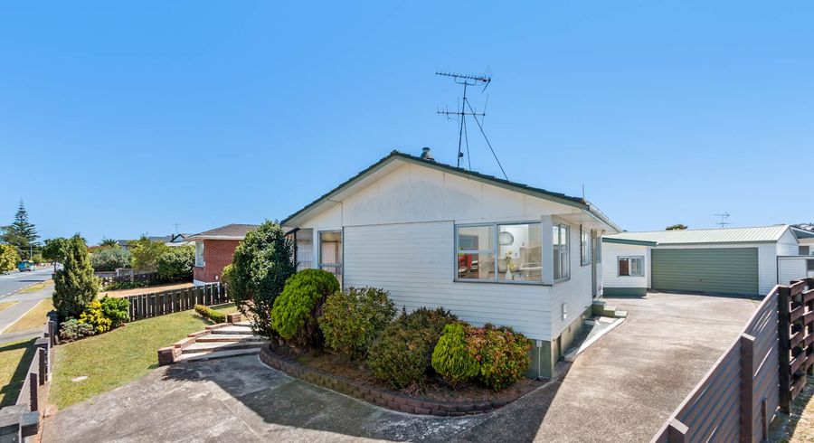  at 162 Cascades Road, Pakuranga Heights, Auckland