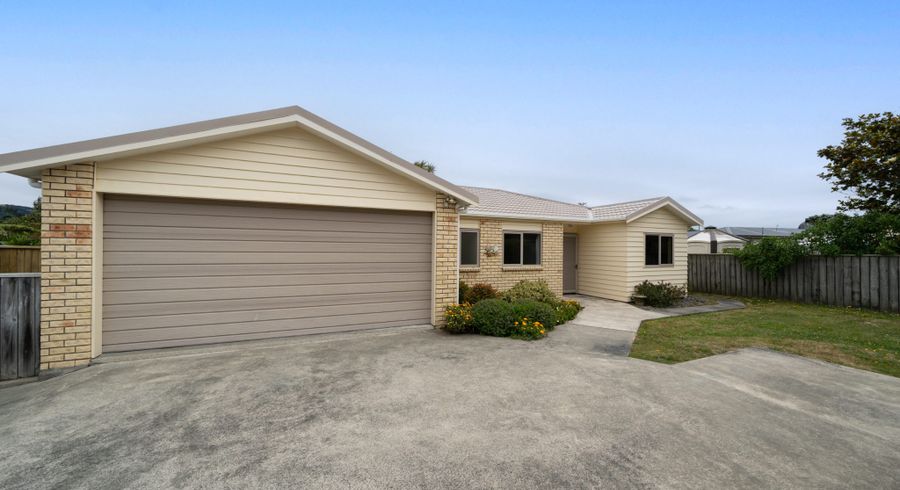  at 4A Mana Avenue, Titahi Bay, Porirua, Wellington