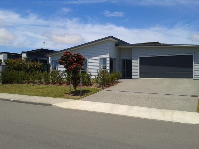  at 3 Wangapeka Way, Aotea, Porirua, Wellington