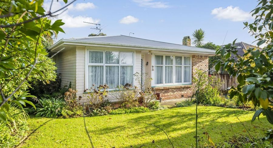  at 50 Kervil Avenue, Te Atatu Peninsula, Waitakere City, Auckland