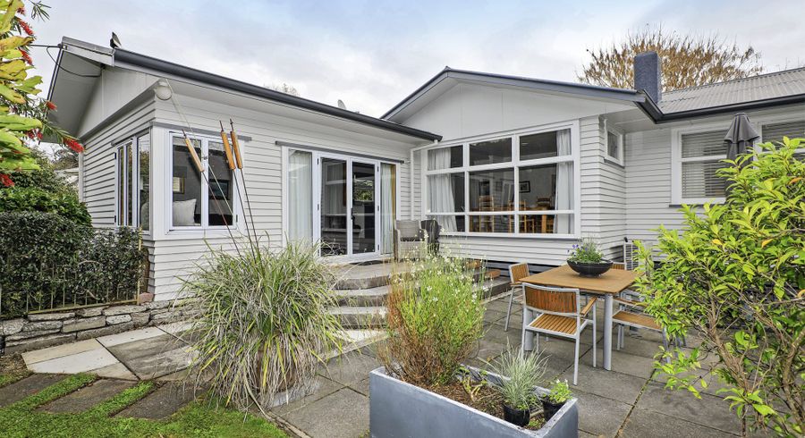  at 2 Glenpark Place, Havelock North, Hastings, Hawke's Bay