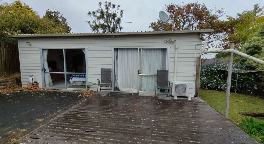  at 5A Struan Place, Pakuranga, Manukau City, Auckland