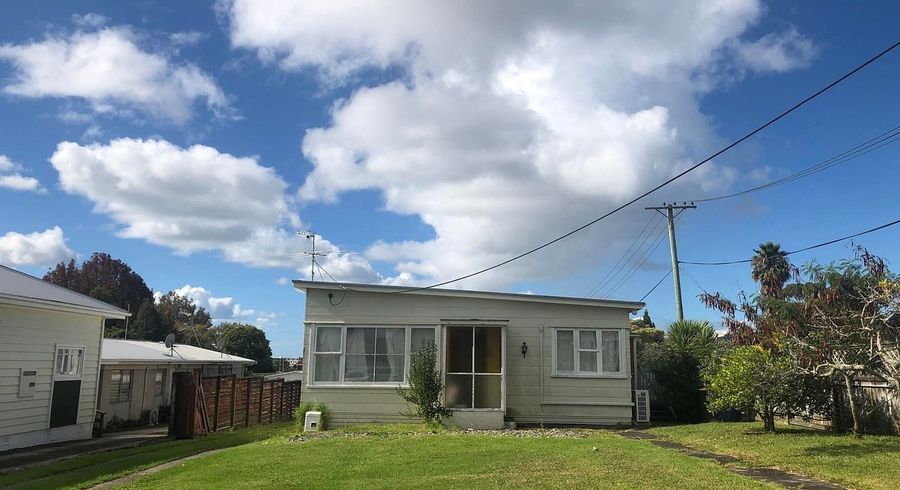  at New Lynn, Waitakere City, Auckland