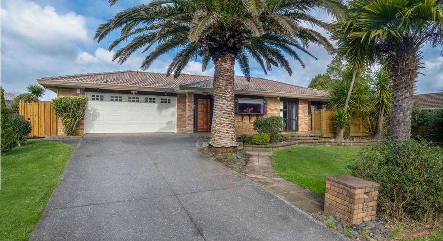  at 15 Seneca Court, Golflands, Auckland