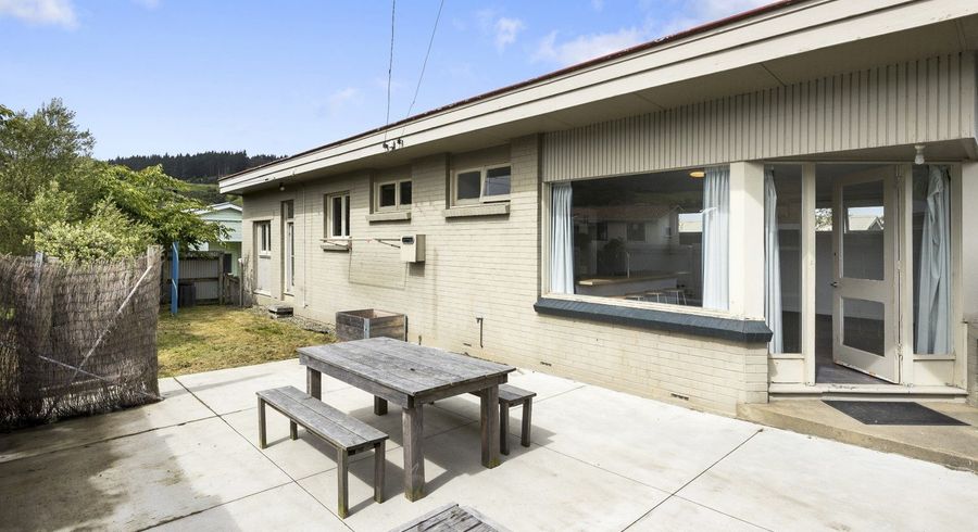  at 10 Hall Road, Sawyers Bay, Dunedin