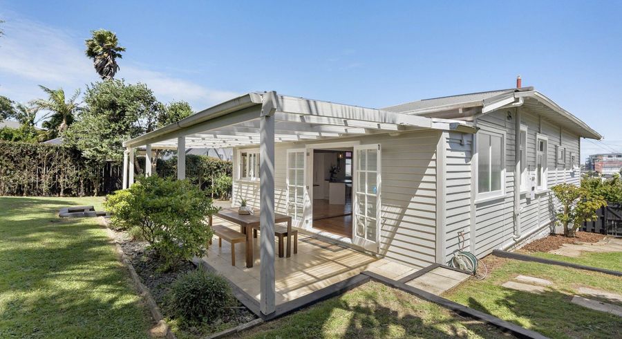  at 9 Quadrant Road, Onehunga, Auckland City, Auckland