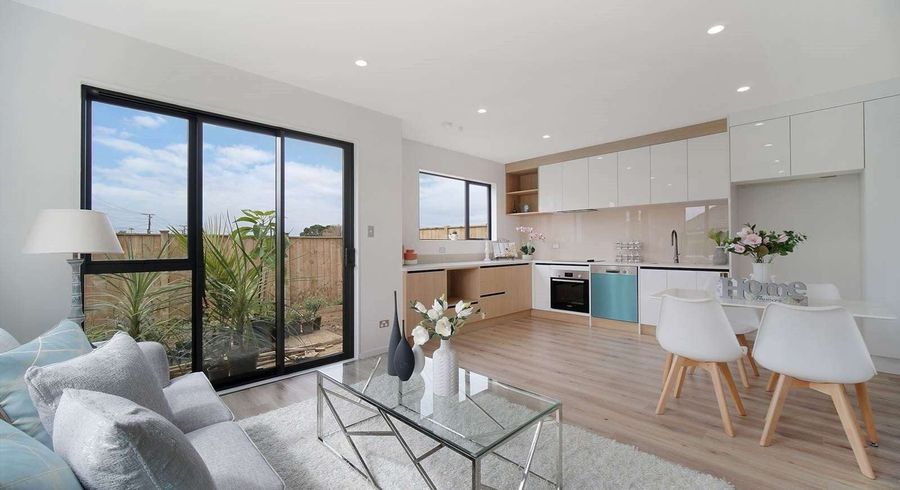 at 4/1 Armein Road, Panmure, Auckland