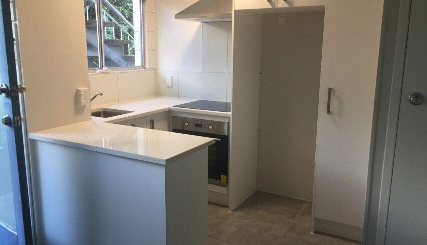  at 2/17 Woodbine Avenue, Greenlane, Auckland City, Auckland