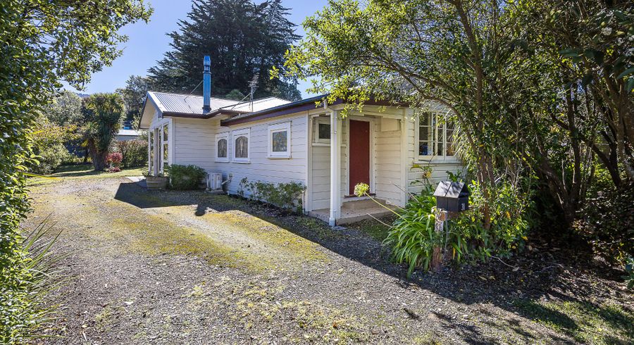  at 31 Bay Road, Warrington, Dunedin, Otago