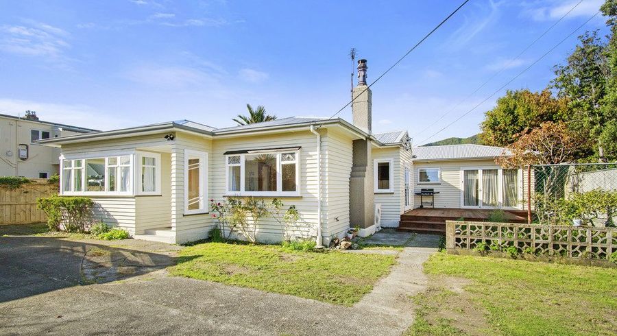  at 5 Meadows Avenue, Waiwhetu, Lower Hutt, Wellington