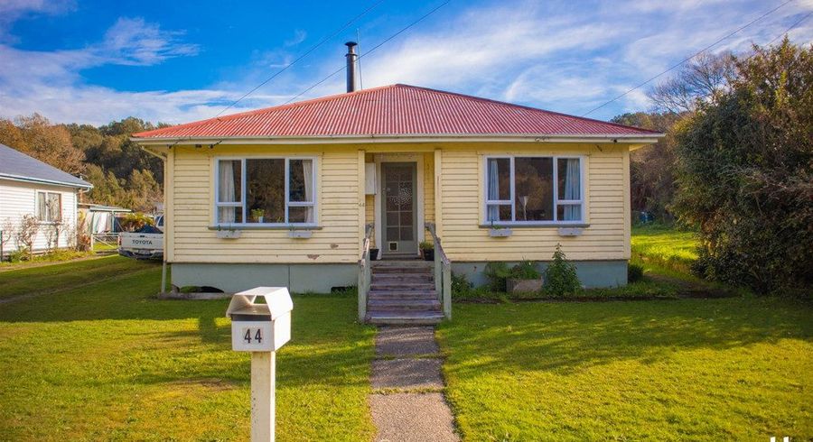  at 44 Oxford Street, Taylorville, Grey, West Coast