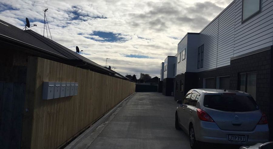  at 2/52 Campbell St, Frankton, Hamilton, Waikato