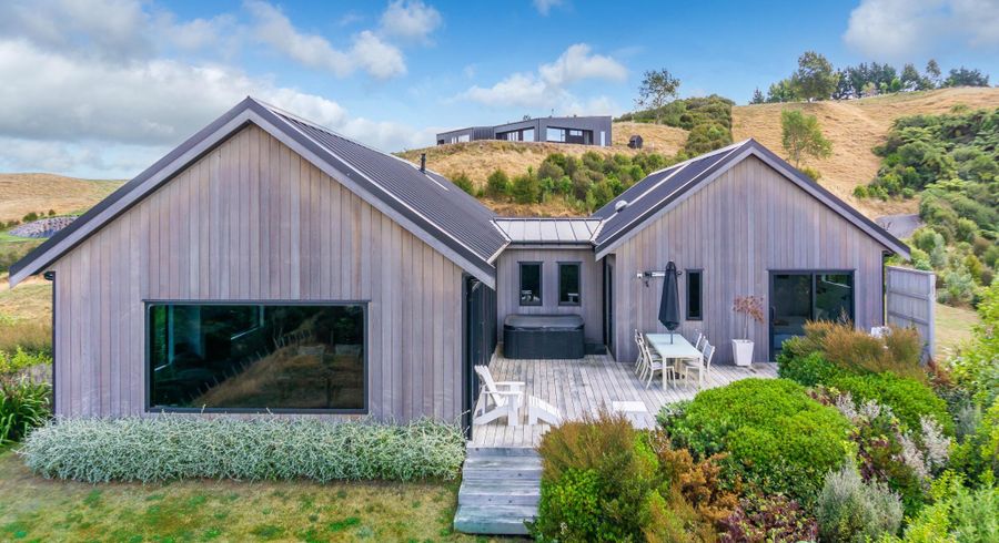  at 33 Tiwarawara Lane, Puketotara, Pirongia