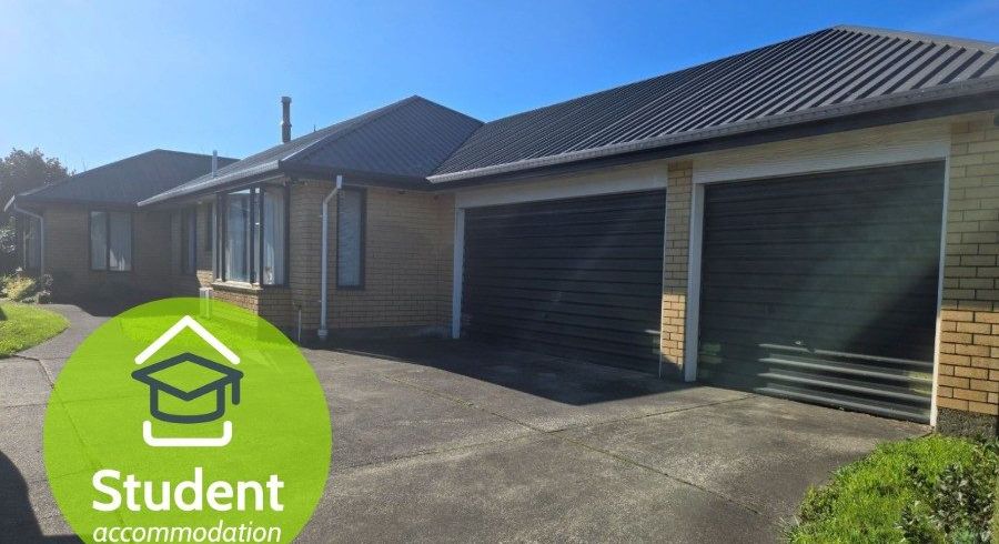  at 4 Amdale Avenue, Russley, Christchurch City, Canterbury