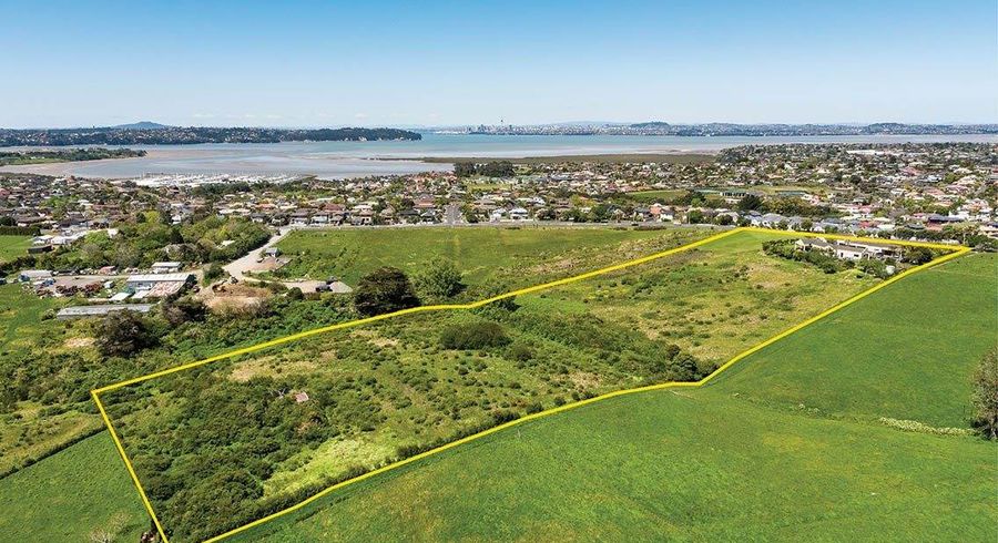  at 82 Hobsonville Road, West Harbour, Auckland