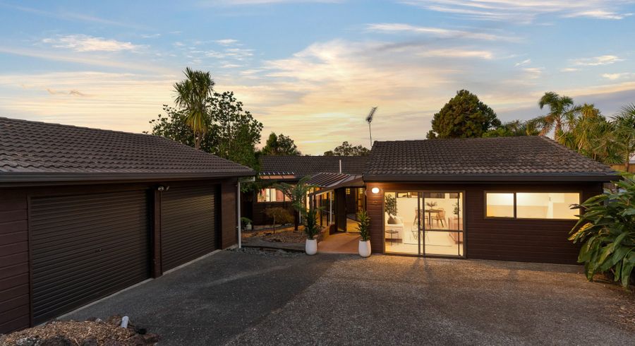  at 1/42 Deep Creek Road, Torbay, Auckland