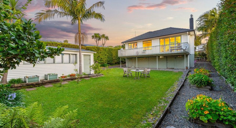  at 12 Linwood Avenue, Forrest Hill, North Shore City, Auckland