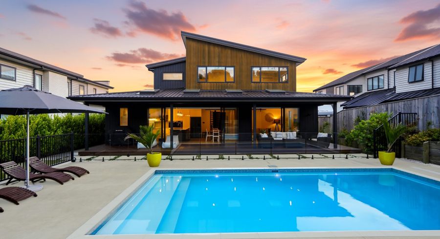  at 19 Headsail Drive, Long Bay, North Shore City, Auckland