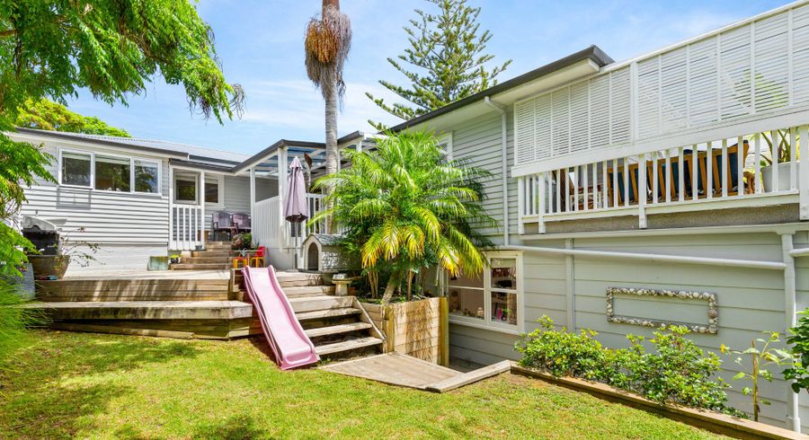  at 46 Renata Crescent, Te Atatu Peninsula, Waitakere City, Auckland