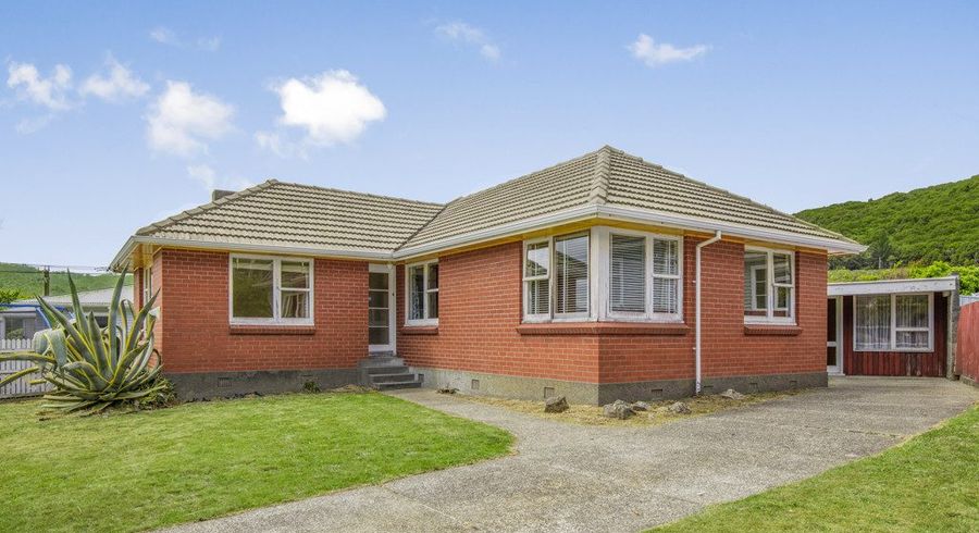  at 33 Lees Grove, Wainuiomata, Lower Hutt