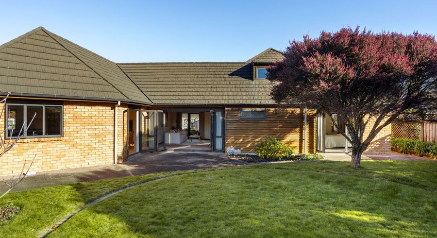 at 9 Jaemont Court, Huntington, Hamilton