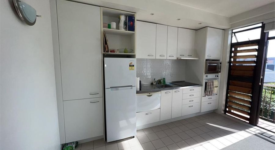  at 2G/5 Charlotte Street, Eden Terrace, Auckland