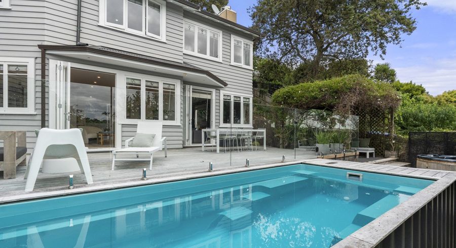  at 28A Waterview Road, Stanley Point, Auckland