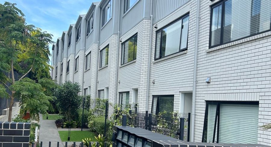  at 7/25 Lloyd Ave, Mount Albert, Auckland City, Auckland