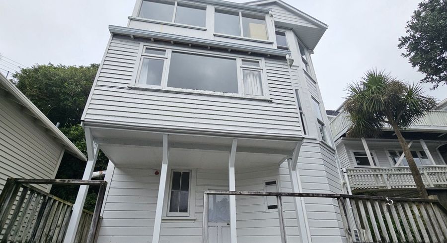  at 37 Raroa Road, Kelburn, Wellington, Wellington