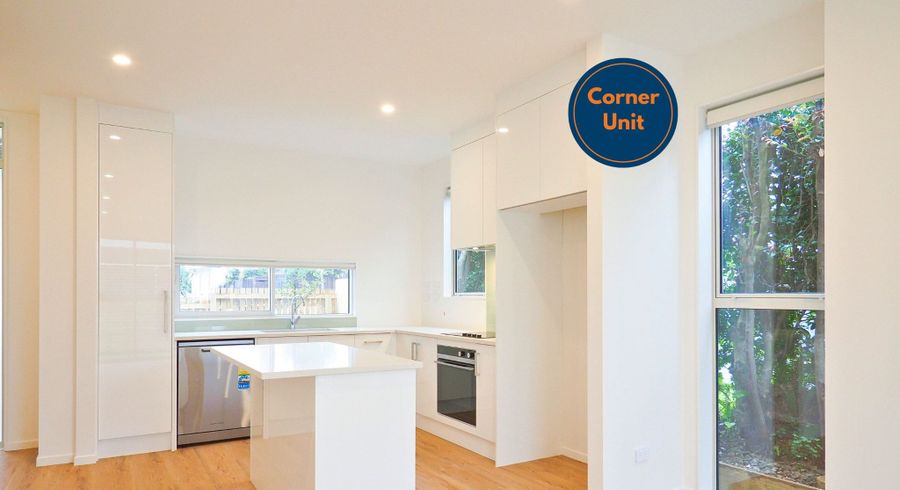  at 1/10 Tirimoana Road, Te Atatū South, Auckland