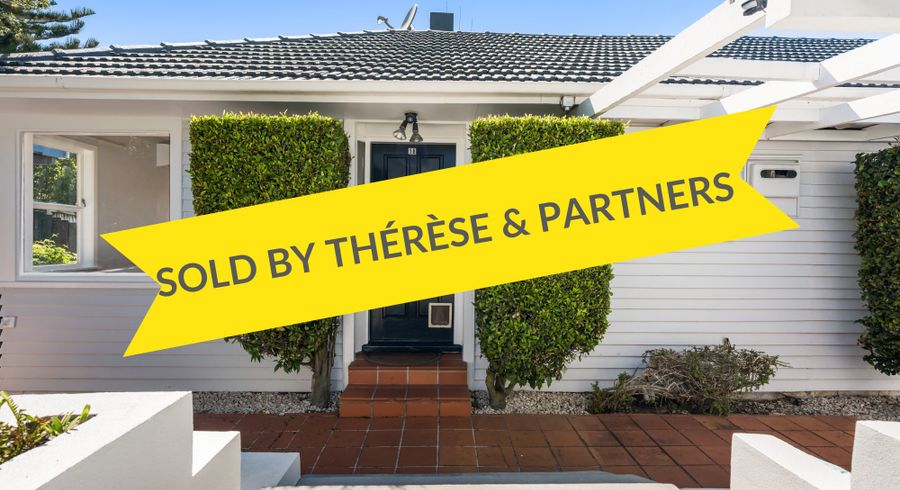  at 1/18 Limmer Place, Browns Bay, Auckland