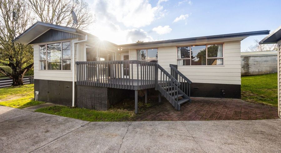  at 15 Splitt Avenue, Glenview, Hamilton, Waikato